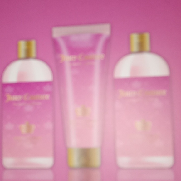 Juicy Couture Pink Body Wash Luxurious Bath Experience 3 Piece Set - Picture 2 of 4